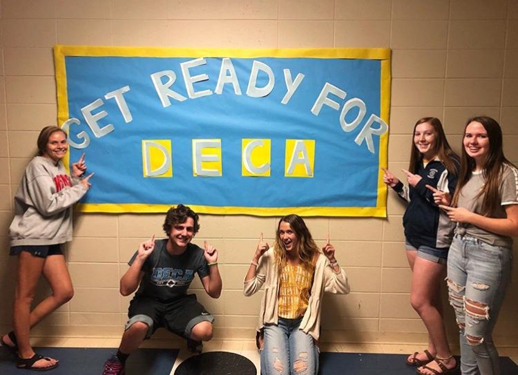 WI_DECA's tweet image. Today’s #WayToGoWednesday goes to @mgdeca for getting #ReadyForIt this year by having their first officer meeting this past week! 🎉🙌 We are so excited to see what you all accomplish this year! We know it’ll be amazing 🔷 #WIDECA