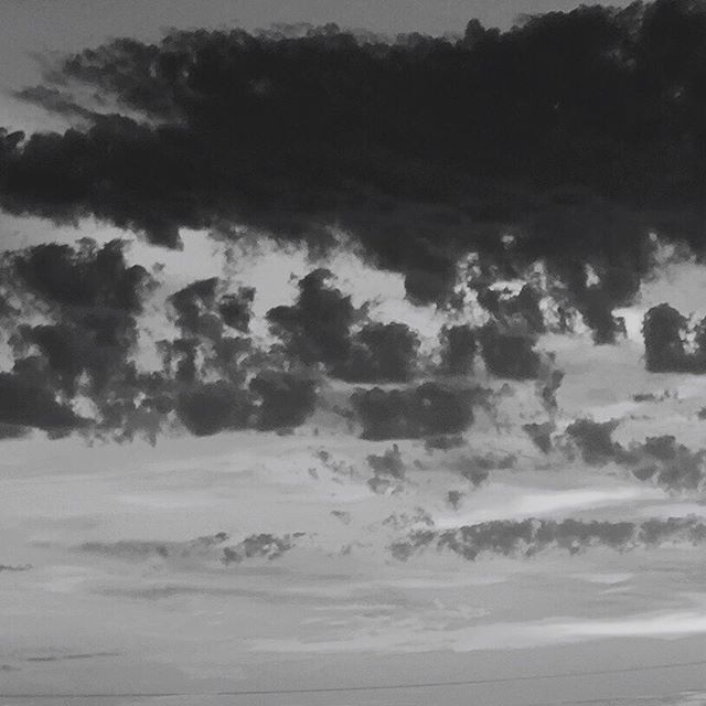 georgeafeed's tweet photo. California, 2018
.
.
.
.
.
#blackandwhite #atmosphericphenomenon #cloud #monochromephotography https://t.co/6AhG4AHANS https://t.co/Dj6zSkd6Wj