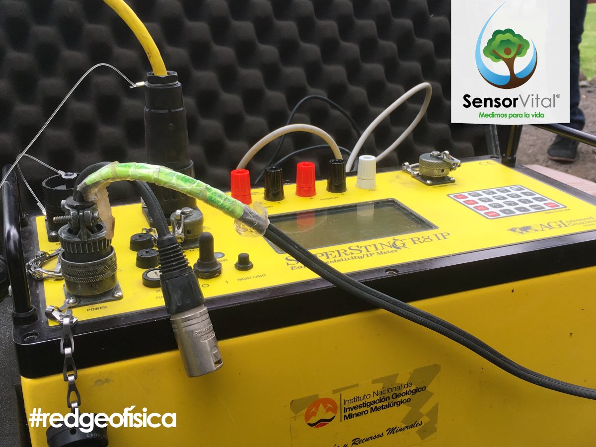 SensorVital's tweet photo. Realizamos un estudio geofísico con el INIGEMM en el Parque El Playón junto al Rio Yanuncay de la ciudad de Cuenca, Ecuador. Y para esta tarea contamos la tecnología del #supersting, ya que es un instrumento de alta potencia y lo suficientemente versátil. https://t.co/gF1bnBeZU4 https://t.co/kCeq4pUwod