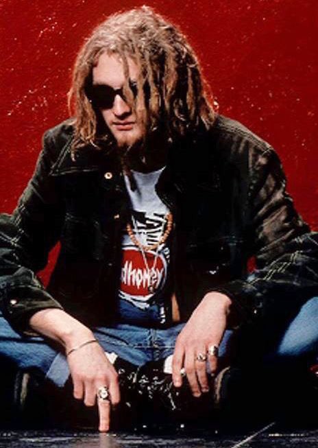 In honor of one of the most talented & missed men there ever was. Happy birthday Layne Staley 