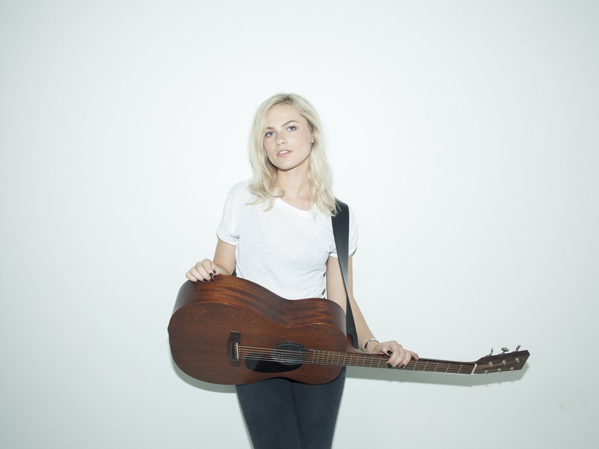 ALYS FFION tweet media