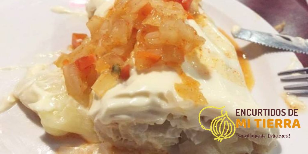 EncurtidosT's tweet photo. 🚨NO TE QUEDES CON EL ANTOJO🚨
Como te caen un rico quesillo😍
Y con nuestras ricas cebollitas que le dan ese toque perfecto! Se te hace agua la boca verdad!🤤🤤
Pedí tus cebollitas con chiles rojos al 8380-0849.
Tenemos servicio de entrega los días Lunes, Miércoles y Viernes🍴🛵 https://t.co/2yNFbgAS8V