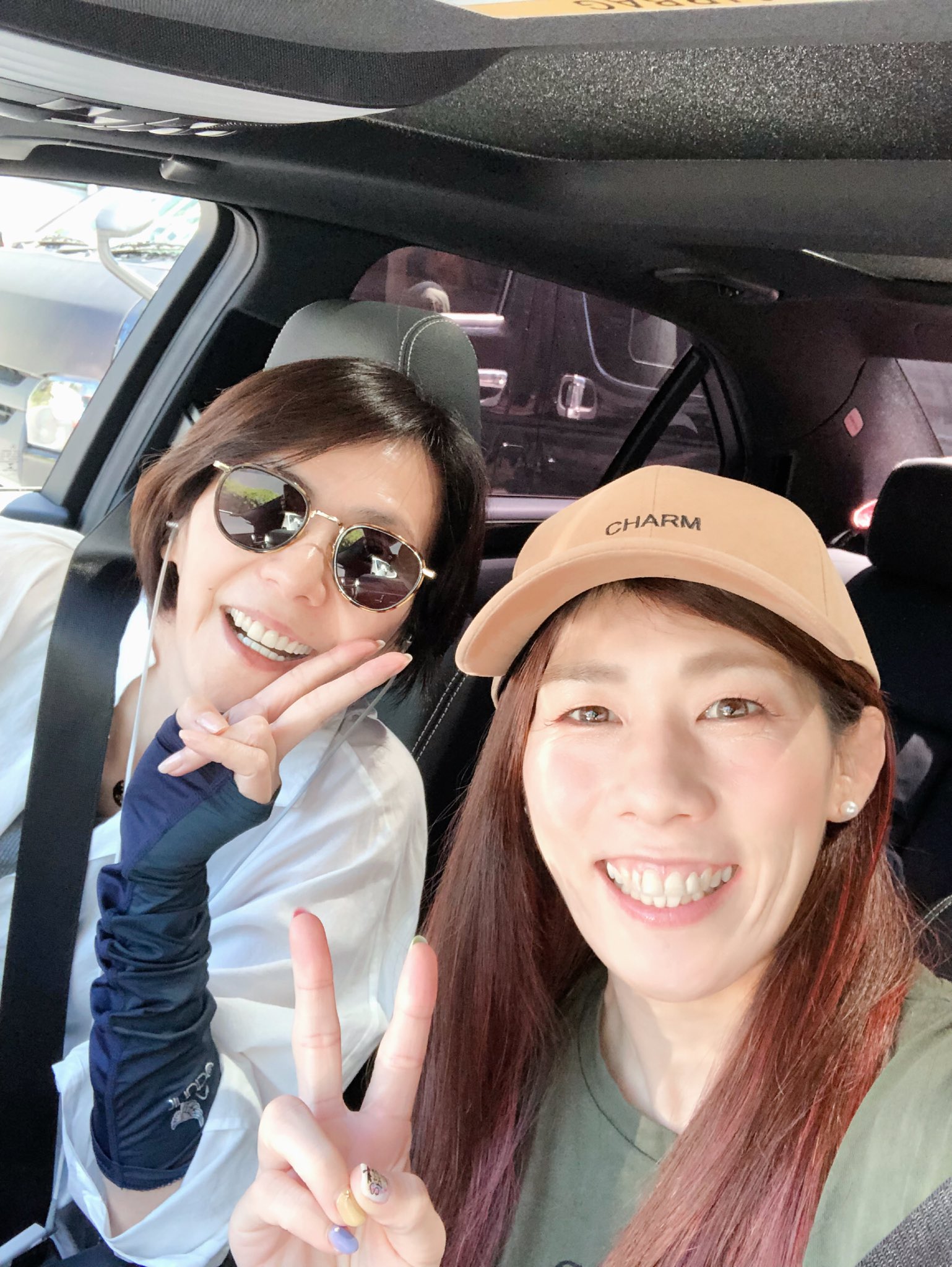 吉田沙保里 V Twitter タクシーを拾おうと待っていたら 陣内さんとバッタリ 待ち合わせ場所まで乗せてくださいました 本当に優しい陣内さんありがとうございました 陣内貴美子 さん 奇跡の出会い T Co Sxr4rwqljr Twitter