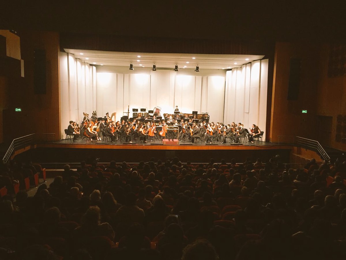 FOJIChile's tweet image. #AHORA: Sinfónica Juvenil de #OHiggins y Sinfónica Nacional Juvenil #OSNJ se presentan en el @TeatroRancagua! 🤩🎼👏🏽 #ComunidadFOJI #FelizMiércoles