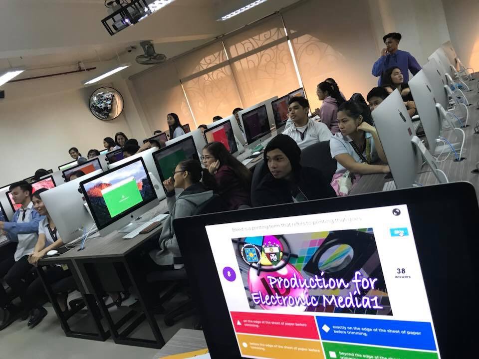 USTNur_Edtech's tweet image. Kahooting! the CFAD way!
#MacLab
#ustCFAD
#cfadedtech
@bobby_ustclass
