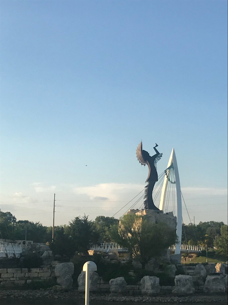 dynamic_kansas's tweet photo. Name that place!!

#Kansas #HometownProud https://t.co/tVKzhZedbK