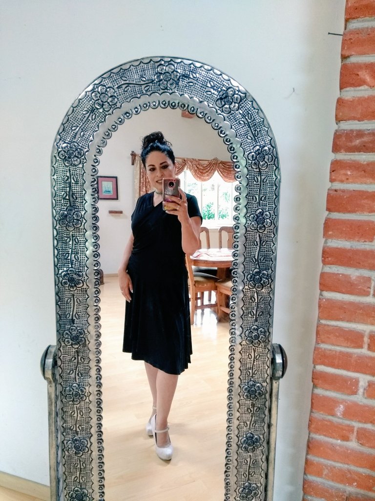 zarabravo's tweet photo. Blanco o negro

Zara Bravo

Síguenos en facebook https://t.co/6TzHHTcMRR