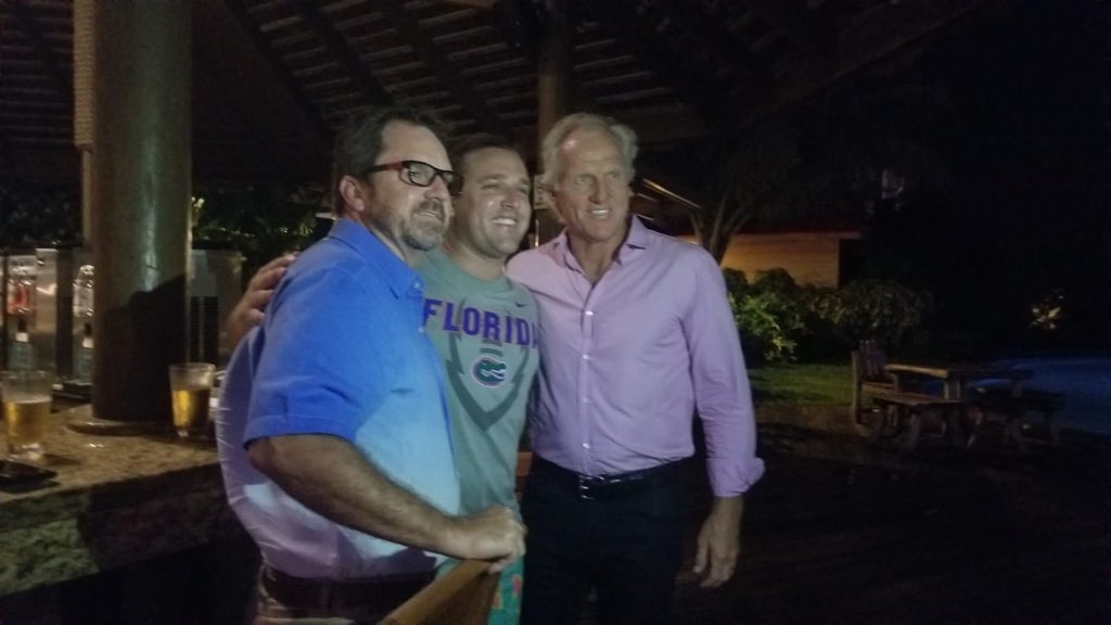 SandalsSE_BDMs's tweet photo. Sometimes you’re at the right beach bar for tee time #Sandals #SandalsGrandeStLucian #thatBDMlife #GregNorman #TheShark #signaturegolfcourse #design #redesign #SandalsCapEstateGolfCourse #StLucia #seniorBDMfangirlmoment https://t.co/u6xHW1ItKI