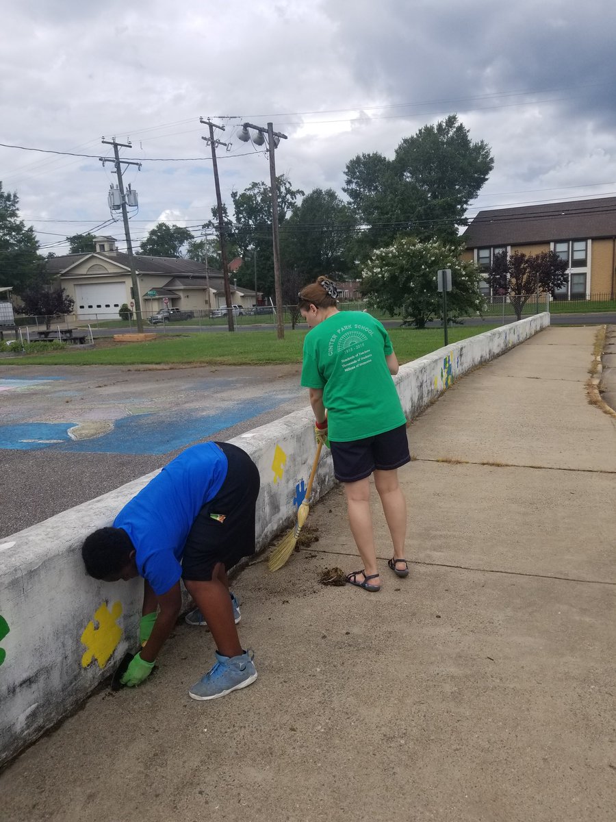 GinterPark Gators (@gpesgators) on Twitter photo #RPSshines #WhatILearnedToday. It is not how many people you have but the man power and integrity in the people. <a href="/JasonKamras/">Jason Kamras</a> thank you for helping beautify Ginter Park! #RPSshines #WhatILearnedToday. It is not how many people you have but the man power and integrity in the people. <a href="/JasonKamras/">Jason Kamras</a> thank you for helping beautify Ginter Park!