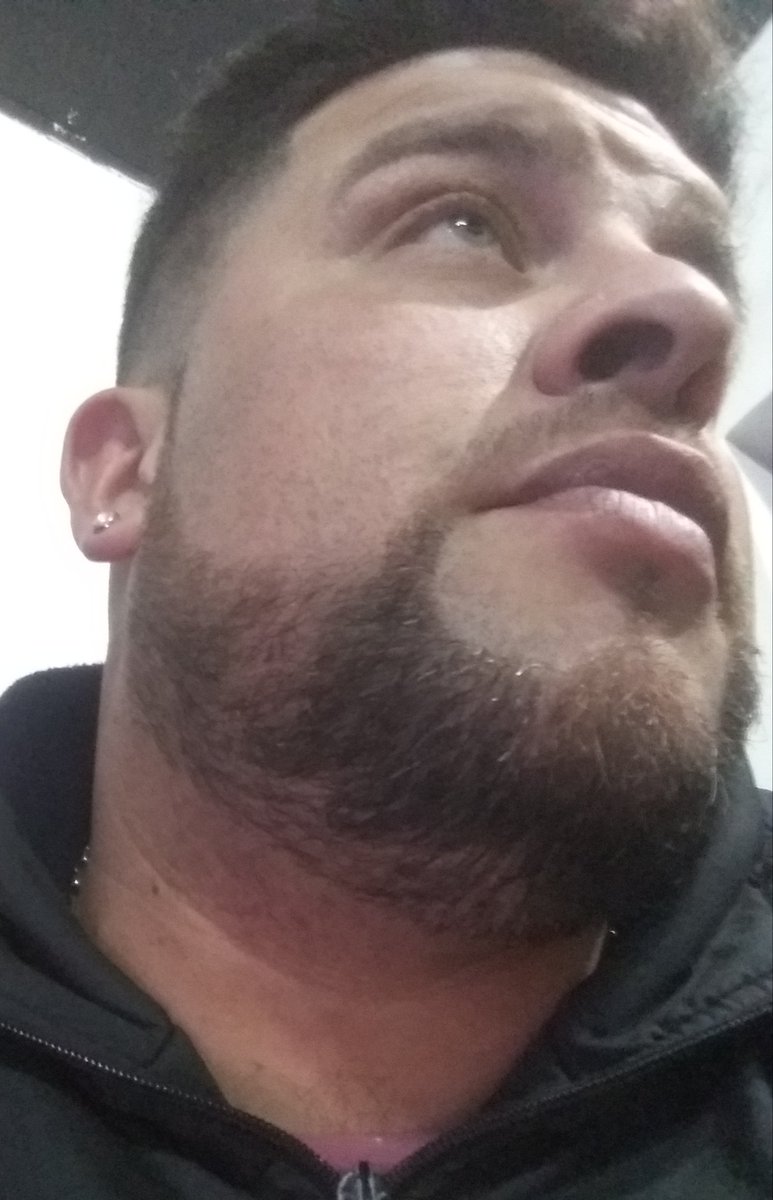 alescapri's tweet image. #MiercolesDeBarbas