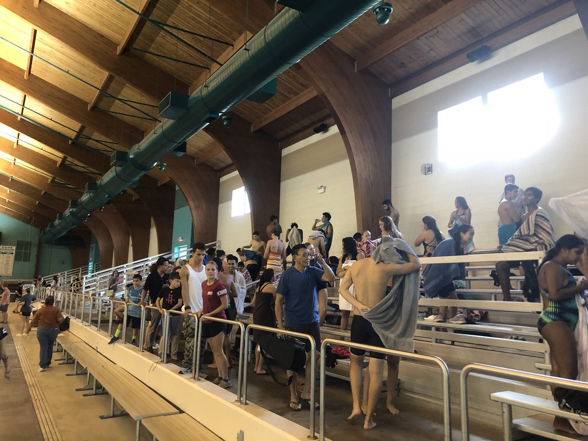 dulles swim tweet media