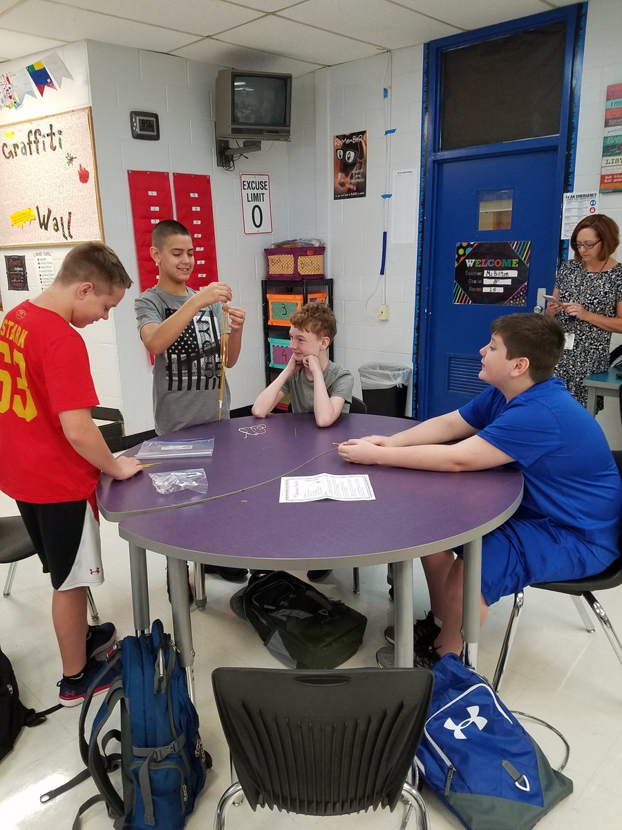 MsBiltonRJH's tweet photo. What will you do when you face a challenge? Overcome it and show it who is boss! #RobinsonISD #rocketsshinebright @whatsnewatrjh https://t.co/Qzw6K6SdCL