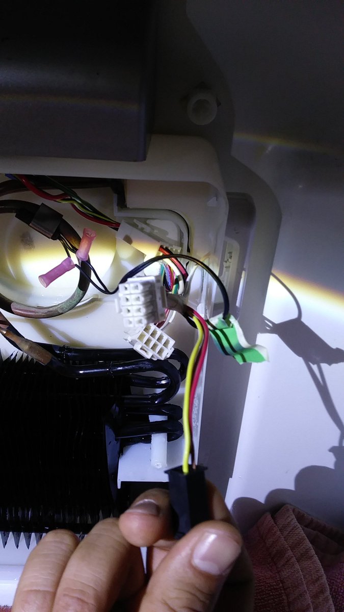 EBrachWrites's tweet photo. @KitchenAidUSA I'm trying to figure out a replacement part for Model KFIS29PBMS00, Serial K24114921. Issue's w/ the thermistor and the temperature sensor (which has a plug assembly.) No luck in parts manual - I think it'd connect to part W10438957 in the fridge liner? Any help? https://t.co/vj7go16R6U