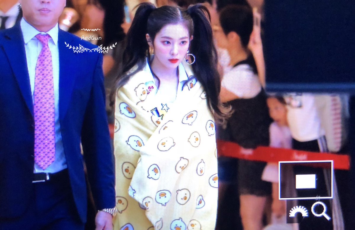 Kang Hodong, Heechul, and the rest of Knowing Bros even said that Irene gets viral or always gets talked about when she works hard and even when she stays still...people would always find a reason to hate on Irene because they can never be like her.