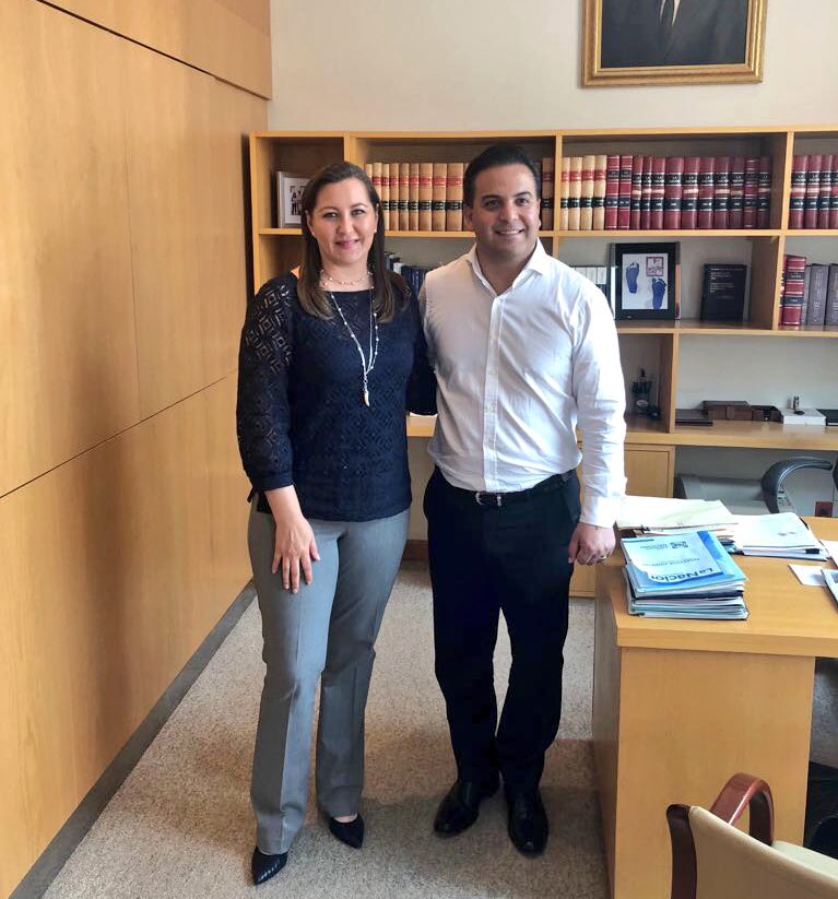 MarthaErikaA's tweet photo. Agradezco a @damianzepeda su respaldo y apoyo. Como panistas, sabemos que tenemos el gran compromiso de tener gobiernos que trabajen por el bien común y que pongan en alto los principios y valores de @AccionNacional https://t.co/27yUA0GJhP