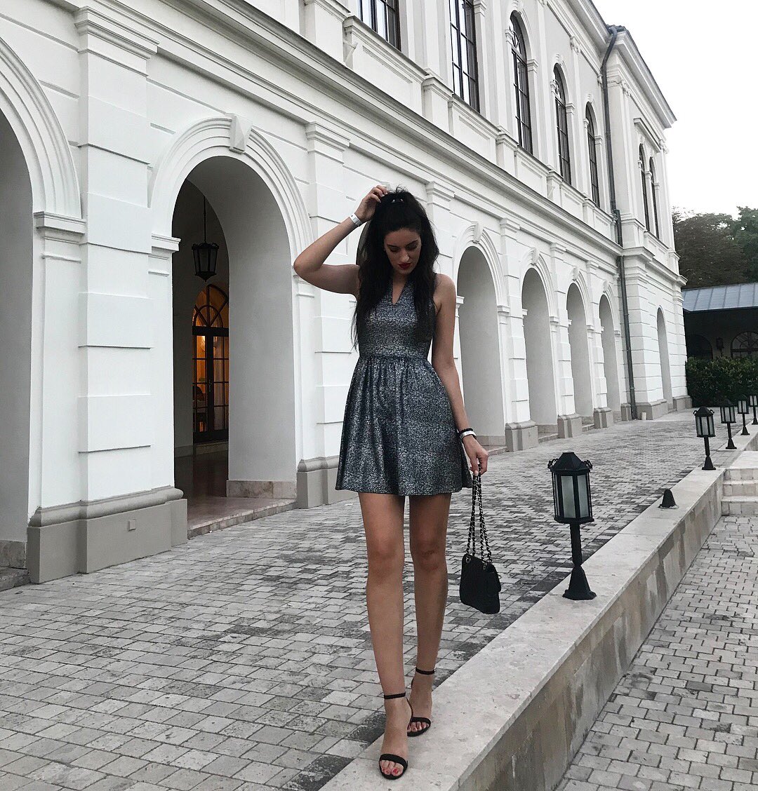eszterxsimon's tweet photo. Excuse me https://t.co/1MyXR8O6oC