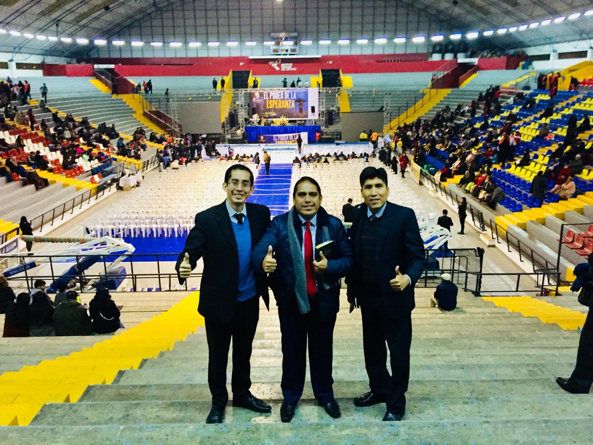 Henryfloressh's tweet image. Desde Tacna #MPS vemos con gozo a una iglesia poderosa q se reúne en el coliseo #Peru. Hoy será una gran noche d victorias en la Caravana #ElPoderDeLaEsperanza con el Pr. @PrLuisGoncalves #UPSur @prertonkohler @EnzoChavez @pastortedwilson @mcoaugarte @DanielVillarE @arlandrivera