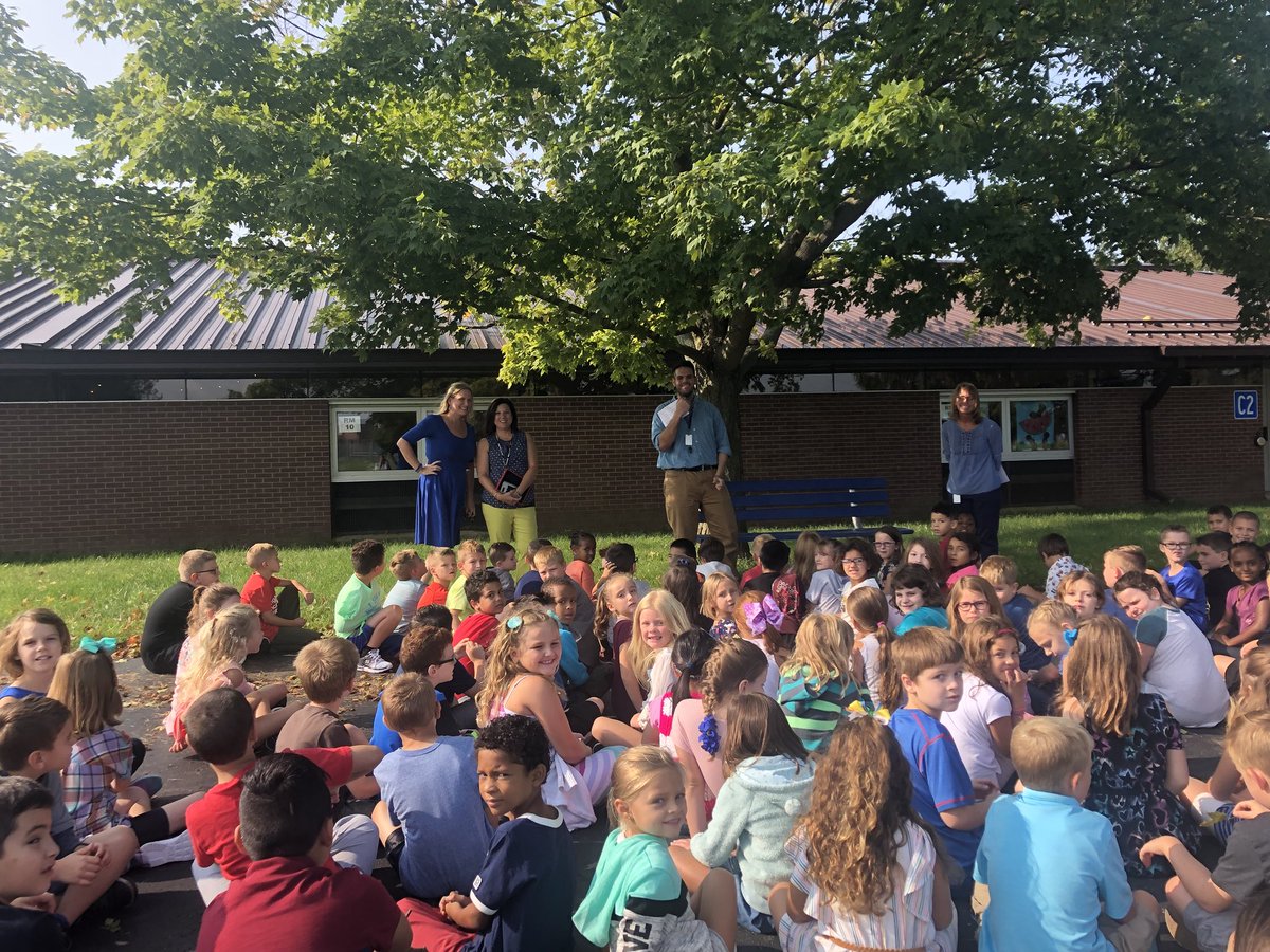 Brown2ndGrade tweet media