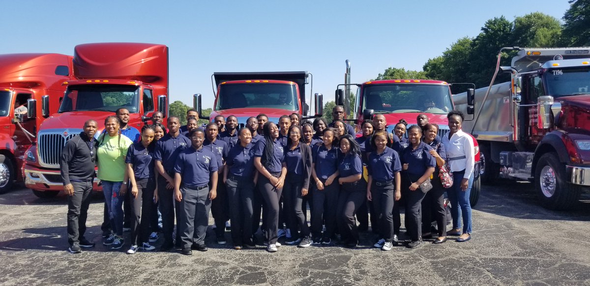 IntnlTrucks's tweet photo. #Navistar hosted students from Teen-Train, Inc., an organization that provides services to Chicagoland youth. Students rode in vehicles and learned about STEM professions from Navistar employees. #InternationalTruck https://t.co/eCz6ogQLcw
