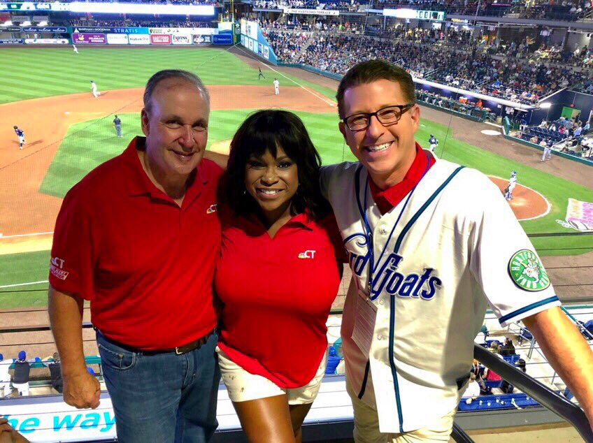 KeishaGrantNBC's tweet image. Such a great night with the @GoYardGoats as we celebrate @GerryBrooks ! #nbcct #GerryBrooksNight @NBCConnecticut