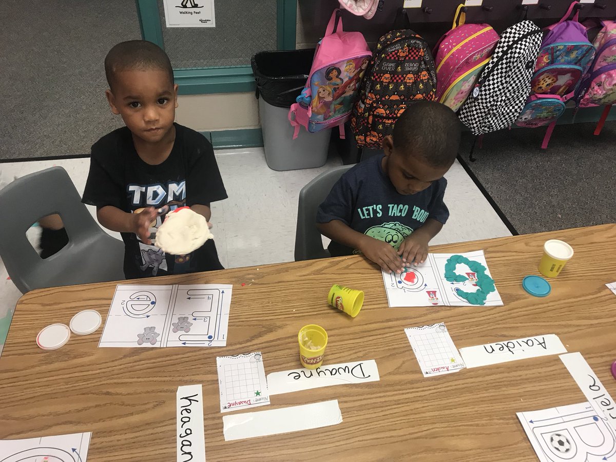 AmandaRileyMBE's tweet photo. Fun in prek! #mbebears #back2mbe #iamhumble #prek #earlychildhood @HumbleISD_MBE https://t.co/0UXn4nTxLp