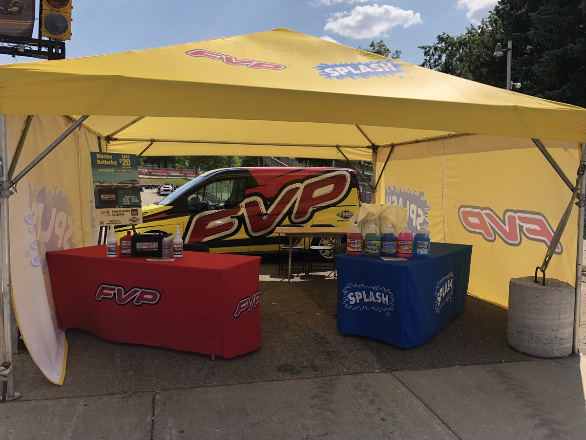 SPLASH_Products's tweet photo. Splish, SPLASH! We’re sponsoring the #RiverRaftRide August 23 – September 3 at the @mnstatefair! Stop by and get SPLASHed to cool off from the summer heat. #GetSPLASHed #ItsSPLASHSeason #RiverRaftRide #MinnesotaStateFair https://t.co/4ekWN2kSwD