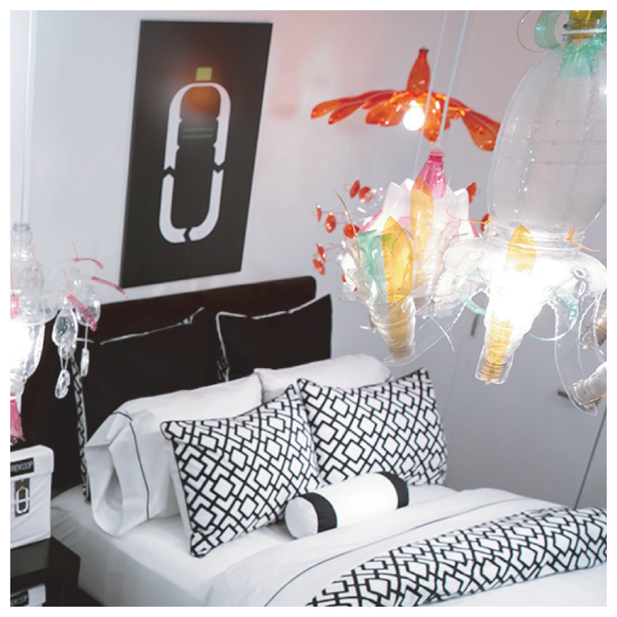 Rekoop_pet's tweet photo. A special PET lamp collection was made for GHCL by the Czech Sculptress #VeronikaRichterova, which was showcased at the launch of #REKOOP in March this year at GHCL’s Showroom at 295, 5th Avenue, New York City
#Recycle #Innovate
#GoGreen #ThinkGreen
#PlasticPollution #PlasticArt https://t.co/oqe2KsKLkr