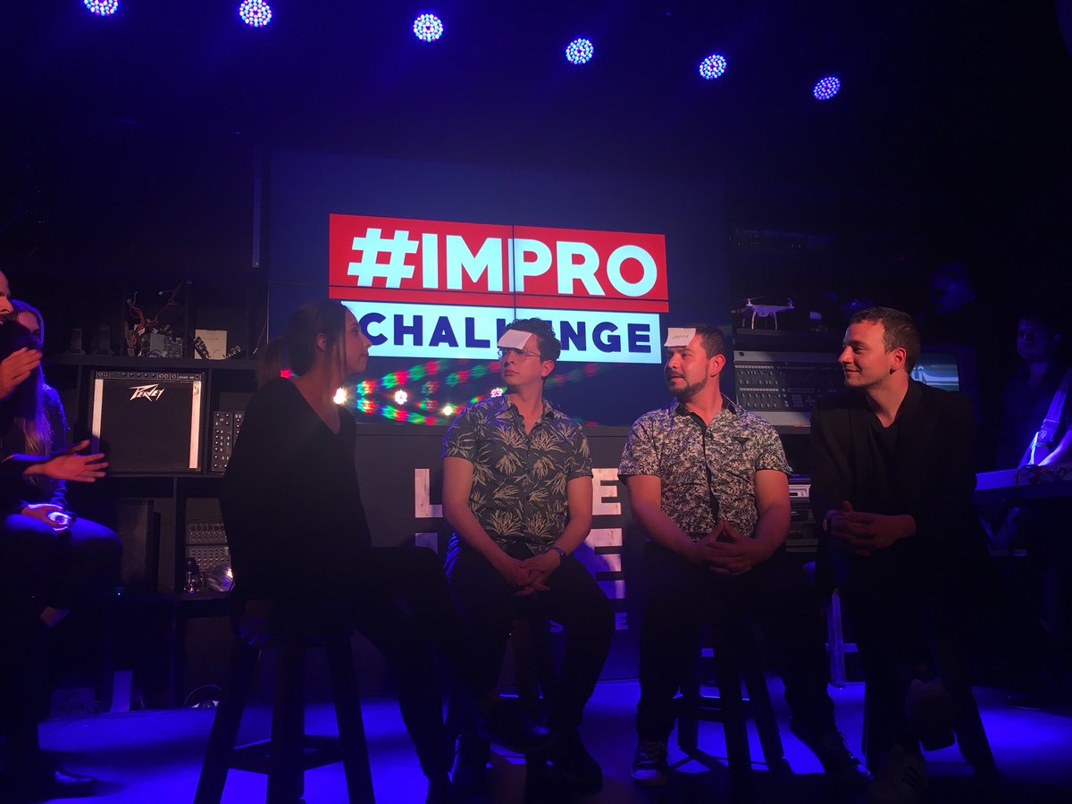 Improvisual's tweet image. Estamos en vivo en nuestro Facebook Live en la final del #ImproChallenge Todos conectados!