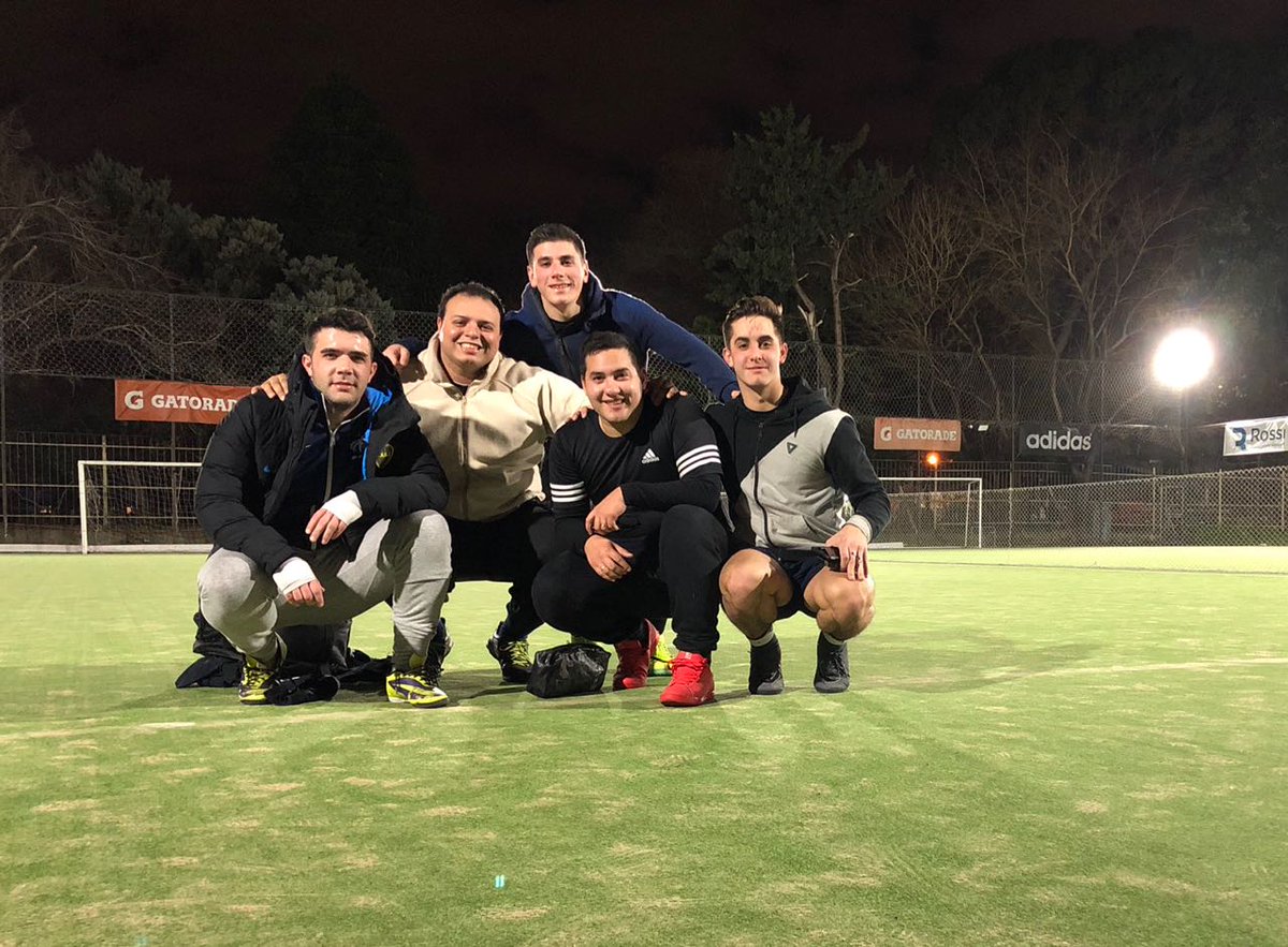 aquenes2013's tweet photo. Me preguntaron de buen fútbol y mostré esta foto.. prepárate claypole 👋 https://t.co/XR5i39c6aF