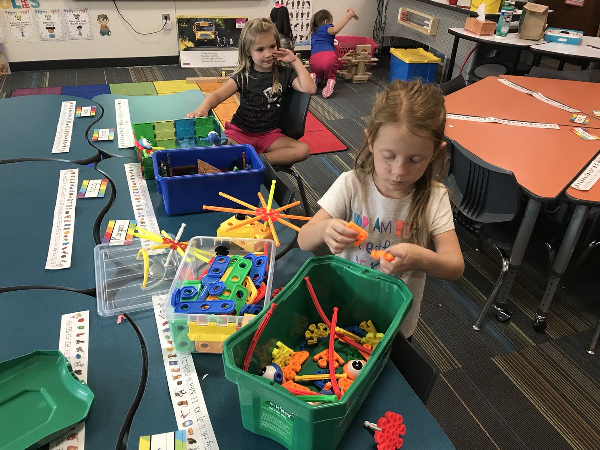 Palmer_ES's tweet photo. Lots of ways to learn with play! https://t.co/JAFjl67Qrp