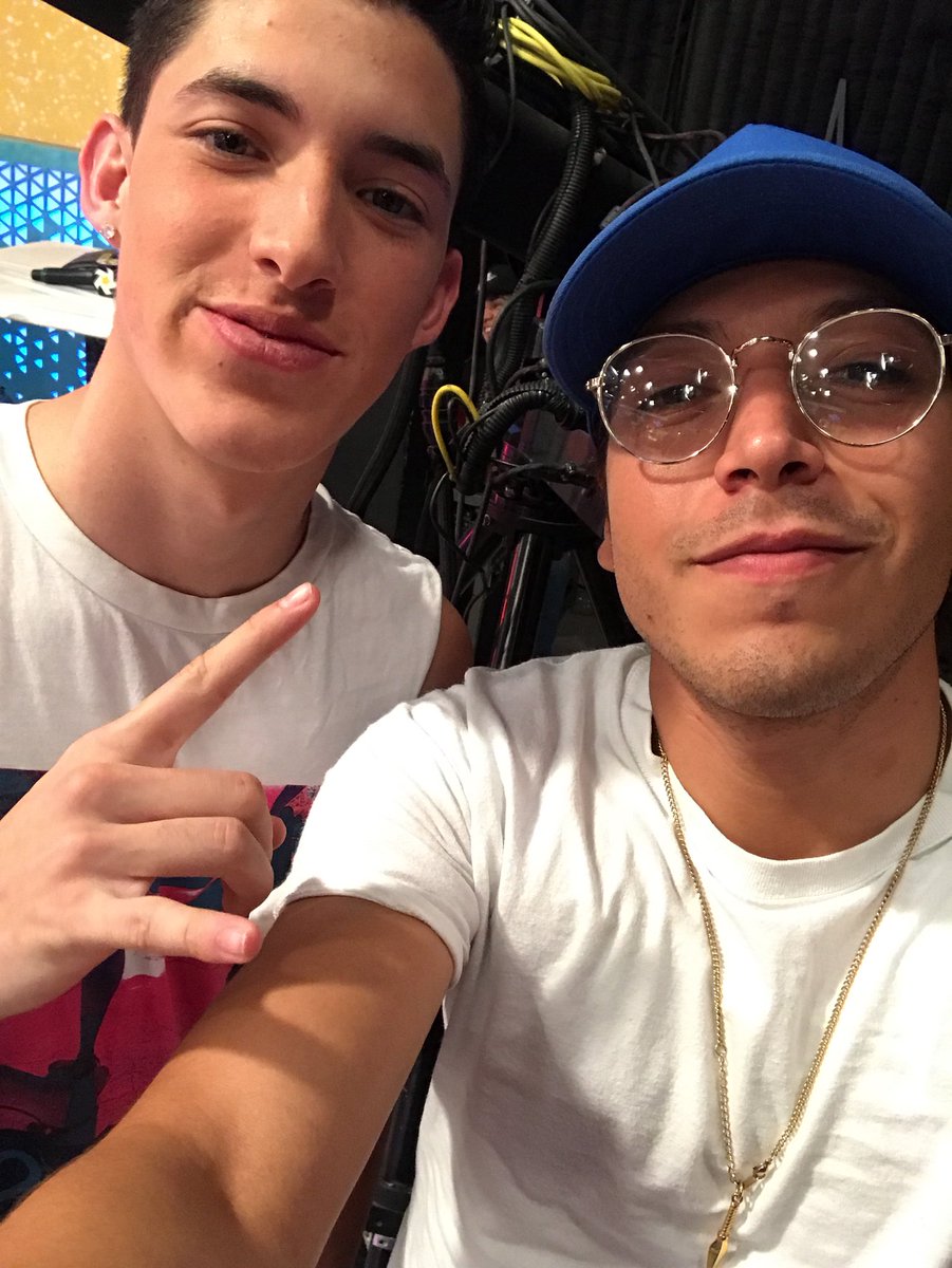 _snuppy08's tweet photo. #LoMejorDeBailadisimoEs #MariGeorge @multimediostv @_georgeleyva https://t.co/nGowzFFoSg