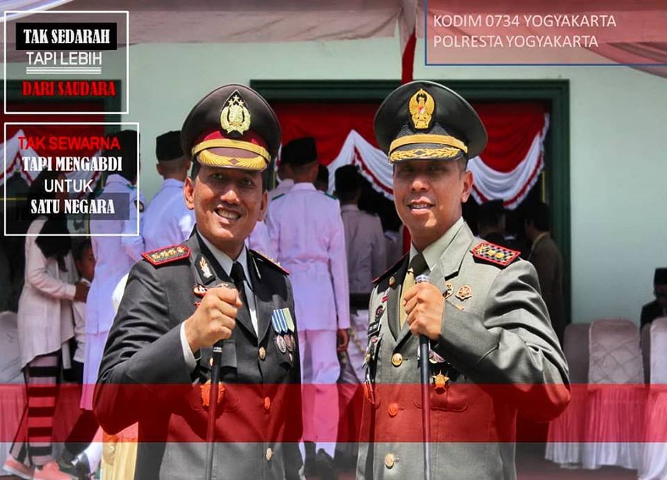 Tak Sedarah, Tapi Lebih Dari Saudara
TAK SEWARNA TAPI MENGABDI UNTUK SATU NEGARA "I N D O N E S I A" <a href="/pendamdiponego1/">pendam diponegoro</a> <a href="/Puspen_TNI/">Pusat Penerangan TNI</a> <a href="/polresjogja/">Polresta Yogyakarta</a>