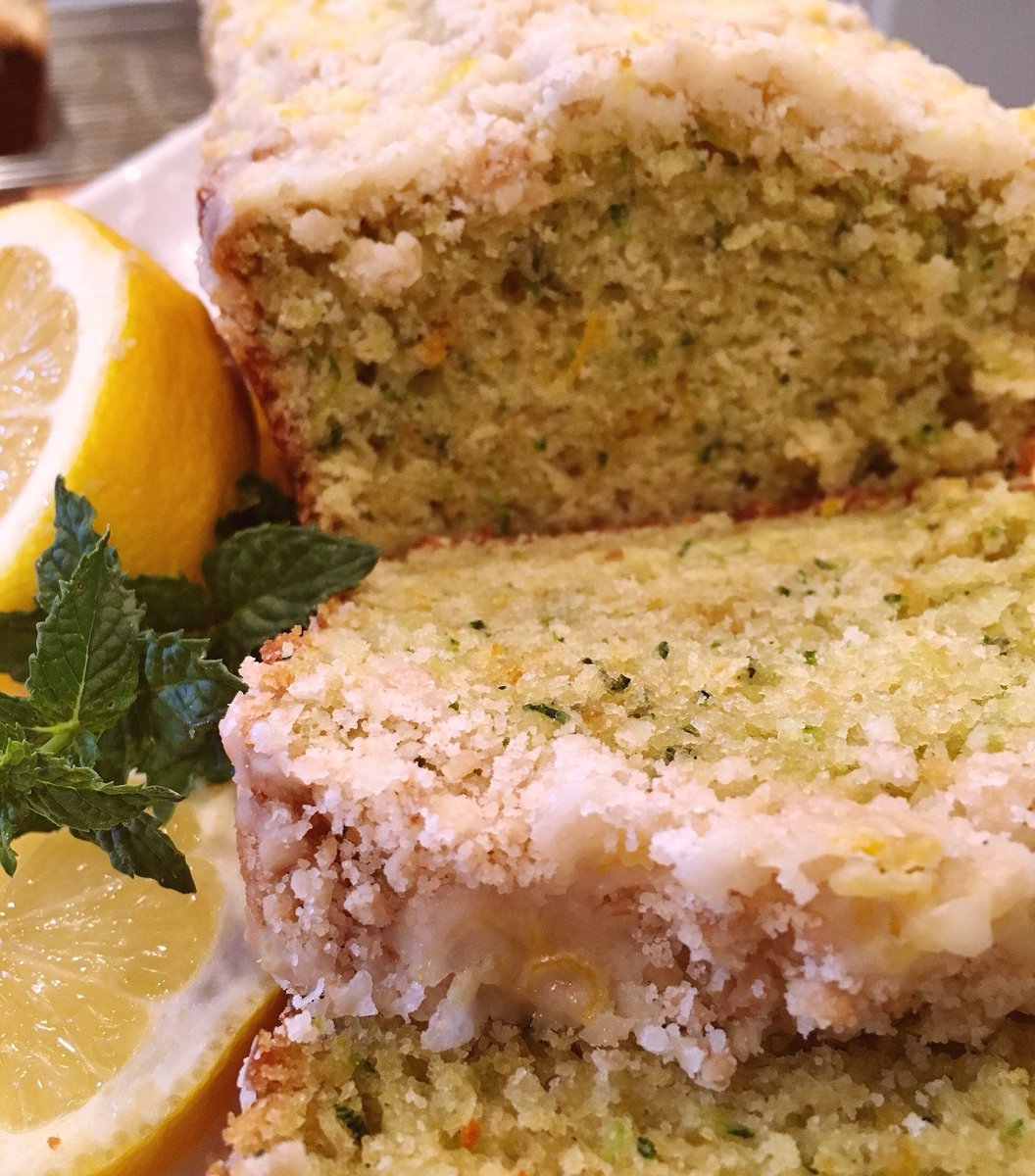 Lemon Zucchini Bread with Lemon Crumb topping and lemon glaze! Did we cover the Lemon aspect? lol norinesnest.com/lemon-zucchini…