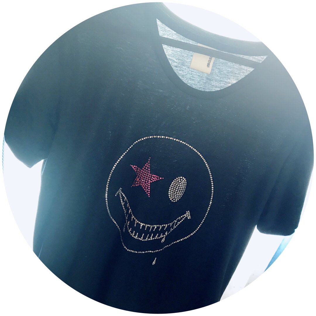f_land0517's tweet photo. ふぉいくん買ったTシャツと
同じところだって🐸5万笑
今日これ着ようかな。笑笑 https://t.co/97PMljd9N1