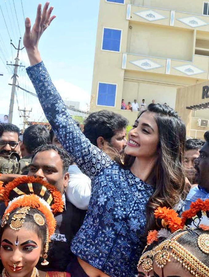 DlQRInMW4AEP4pv?format=jpg