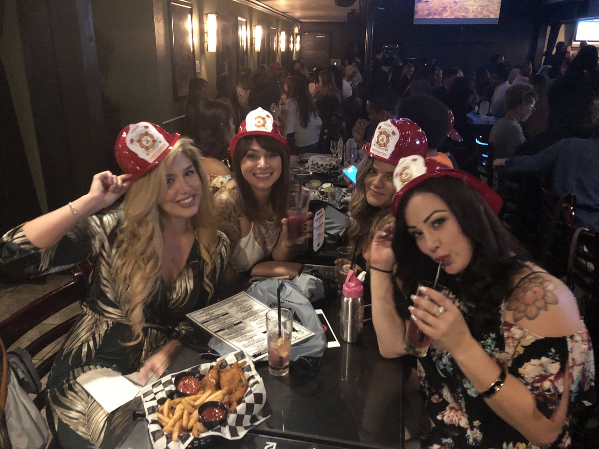 alcofirefighter's tweet image. Tonight’s Charity Comedy Night at Tommy’s T’s is starting off strong. Packed house!!! 🔥🔥🔥 Great job brother Randall West. #engine34 @tommytscomedy @alcofirefighters