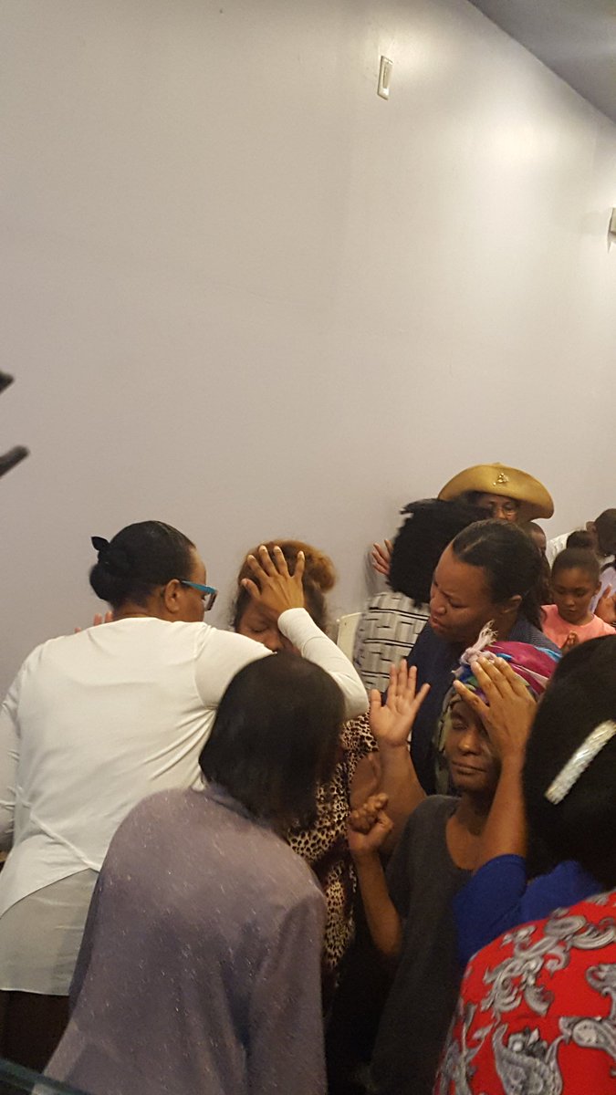 RevMikeMitchell's tweet image. New LIFE tabernacle Brooklyn 
Back to School Crusade
27 Children got School Supplies,  3 parents got the Holy Ghost