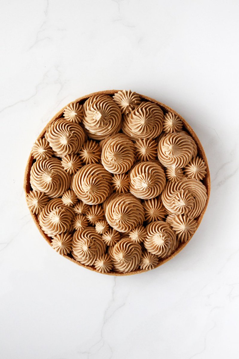 oogionetblog's tweet photo. If you like Paris Brest dessert – you’re gonna LOVE this tart. The perfect combination of golden crust filled with praline cream and chocolate. Perfect for hosting! Paris-Brest Tart. RECIPE: https://t.co/F3YcQ8bZ0A
Pin for later: https://t.co/iEA6qseU7B
#RecipesThatMadeMe #Recipe https://t.co/oooOSXSyLh