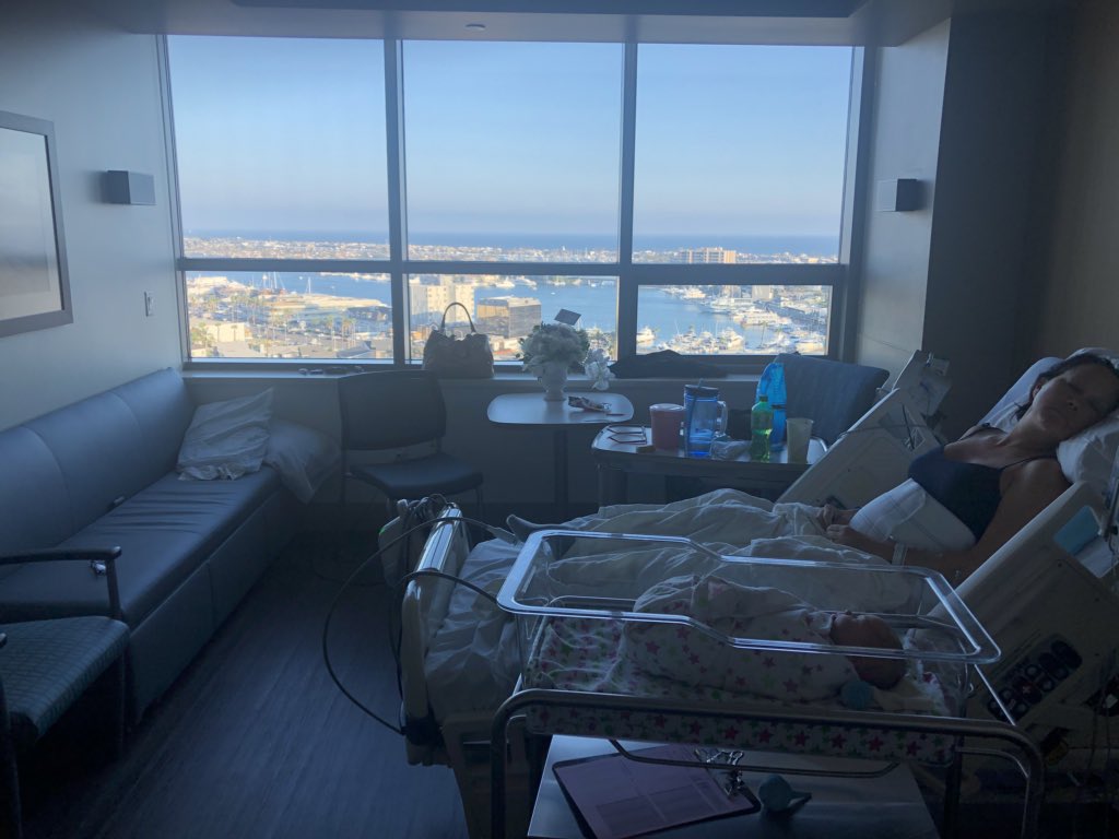 JeffNevertree's tweet image. Only in Newport Beach can you get a recovery room with an ocean/bay view?  #OCProblems