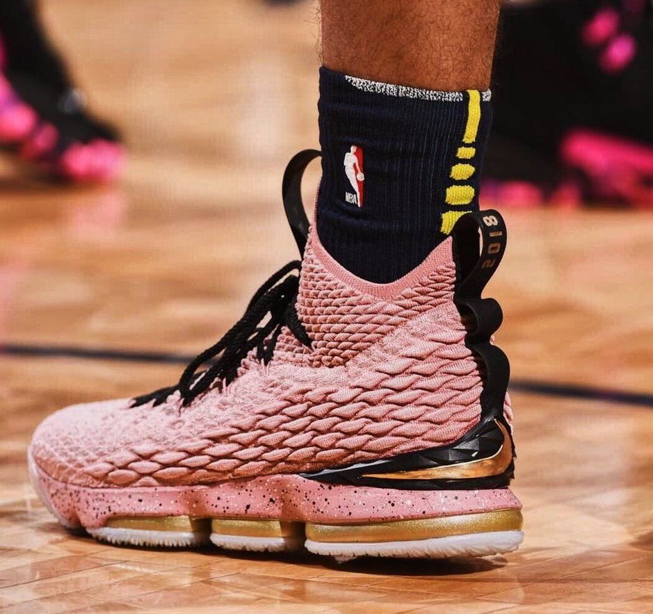 lebron 15 low hollywood