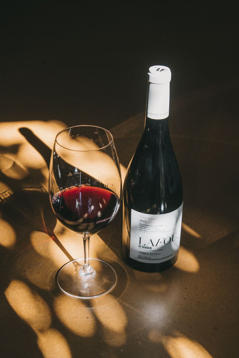 lafouceller's tweet photo. Bon temps, bon àpat i bon vi, què més es pot demanar?
#lafou #elsender #vi #wine #winelover #maridatge https://t.co/p9f5Q1k4cg