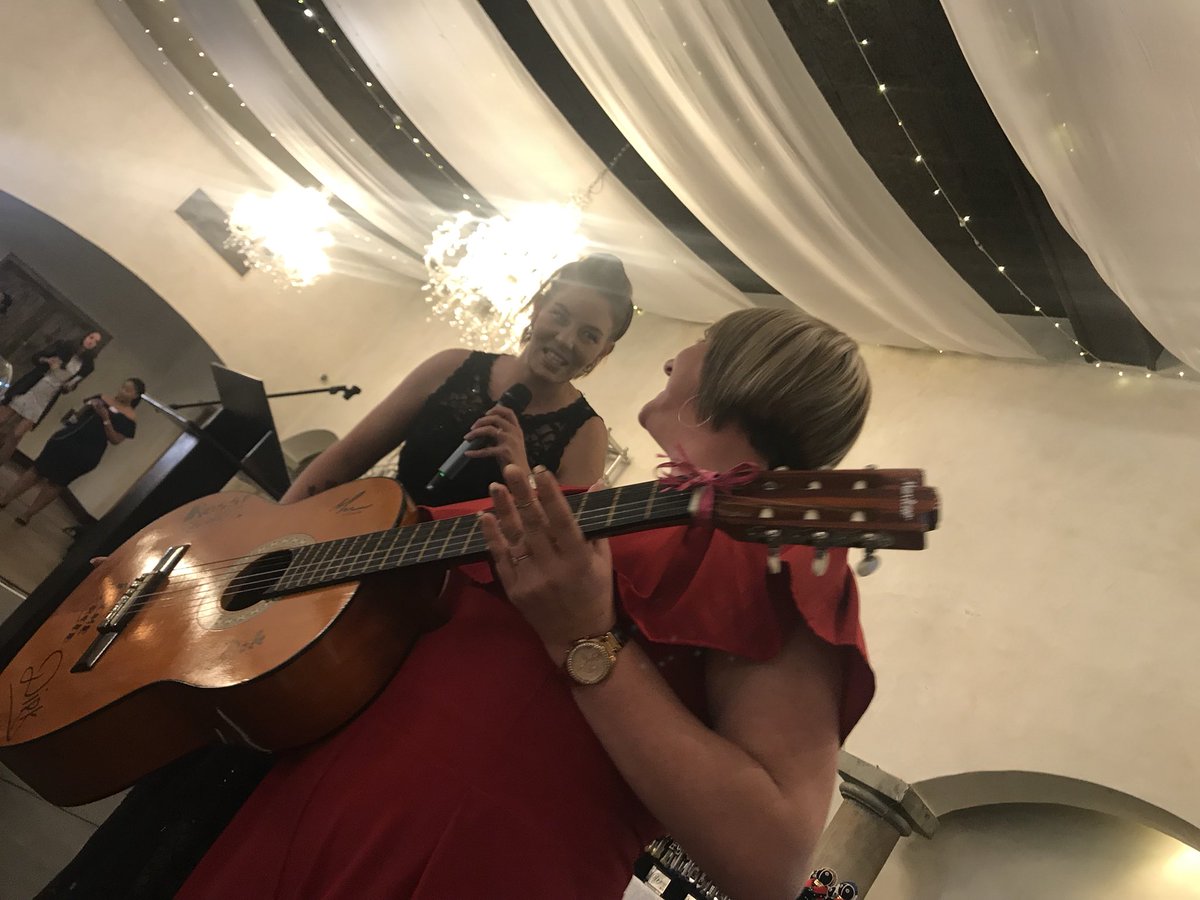 PHApottershand's tweet photo. Winning a guitar!! @tourvest_ime #40WIM @theplannerguru https://t.co/BRjIrGK6HS