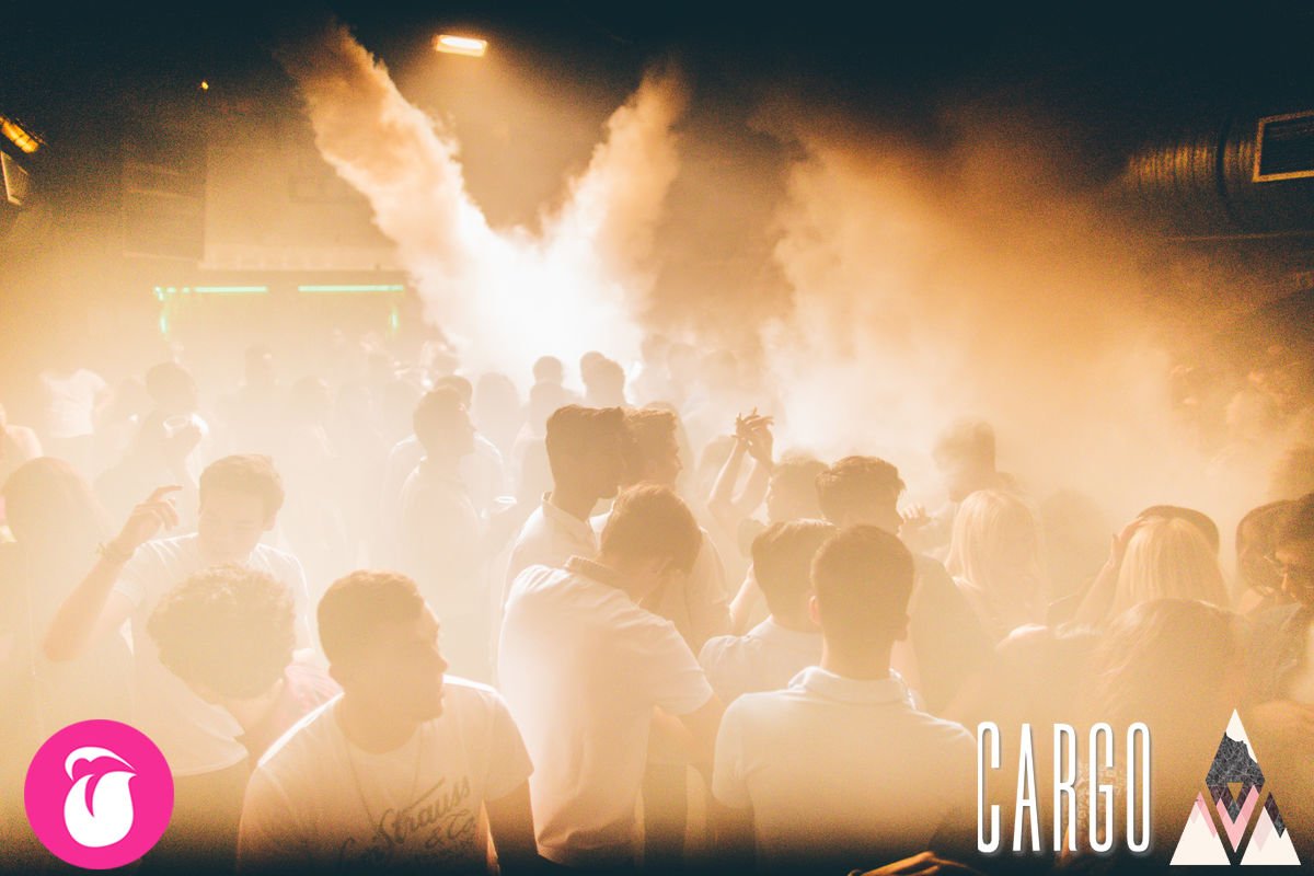 🎉 AUGUST BANK HOLIDAY 🎉 tickets here > goo.gl/avb5wq 🎉 #flashsale #cargo #cargoldn #cargolondon #cargoshoreditch #bankholiday #shoreditch #augbank #bankholiday #partying #clubbing #nightlife #glitz #glam #sun #cocktails #drinkdeals #happyhour #summer #dancers