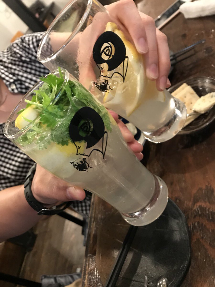 umatsue's tweet photo. たくさんのお客様いつもありがとうございます┏○ﾍﾟｺw
本日も17:00openです!
Ｕ ナベと #メンチカツ とレモンサワーの酒場
島根県松江市寺町179 ☎️0852673839
#酒場u #寺町u #出雲 #出雲大社 #黒豚 #レモンサワー 
#島根 #🍻🍺 #メンチカツ #黒豚 #古民家 #居酒屋 #大正ロマン
#松江  #六白黒豚 https://t.co/rDwc2NzztU