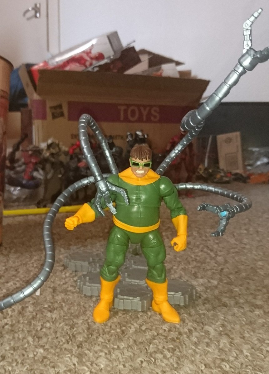 RBurnand's tweet image. #DocOck v #Manspider
#spiderman #marvel #marvelLegends #Sinistersix #mutant