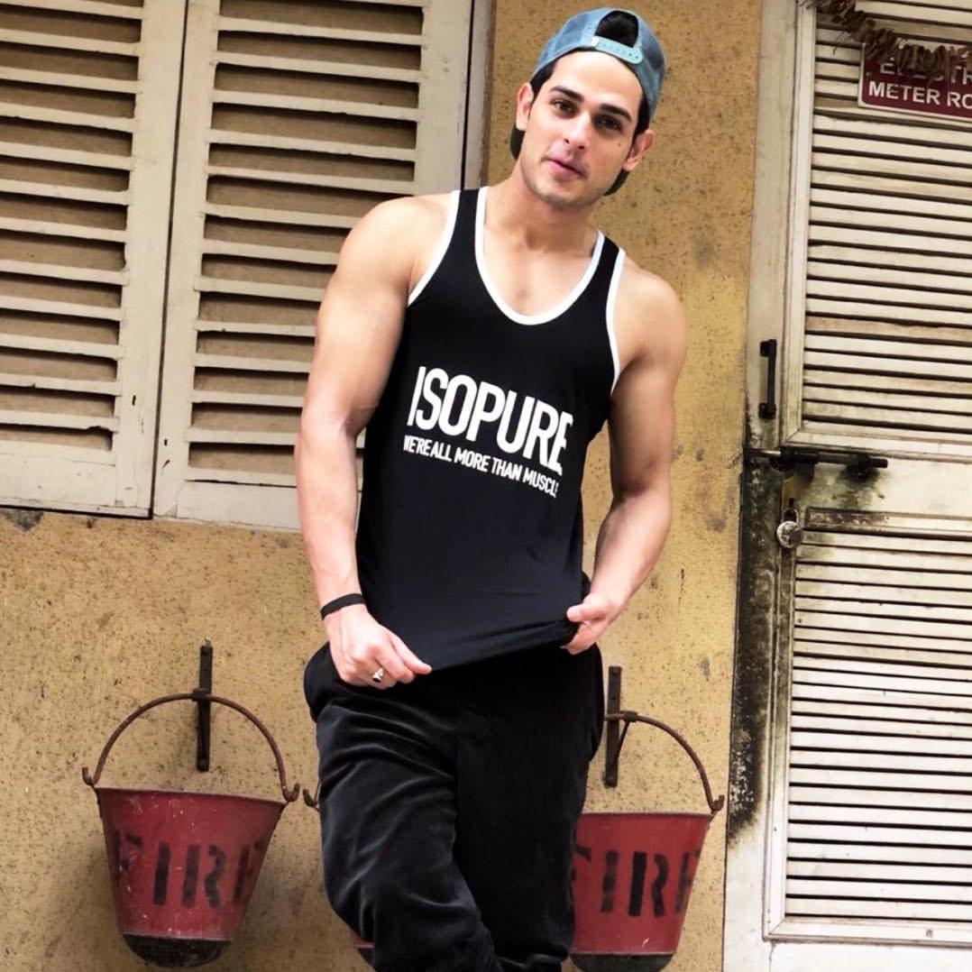 itsSuroj's tweet photo. @TheITA_Official #VoteForPriyank @ipriyanksharmaa #ITA2018 #ITAwards2018 https://t.co/ufBicpbzr0