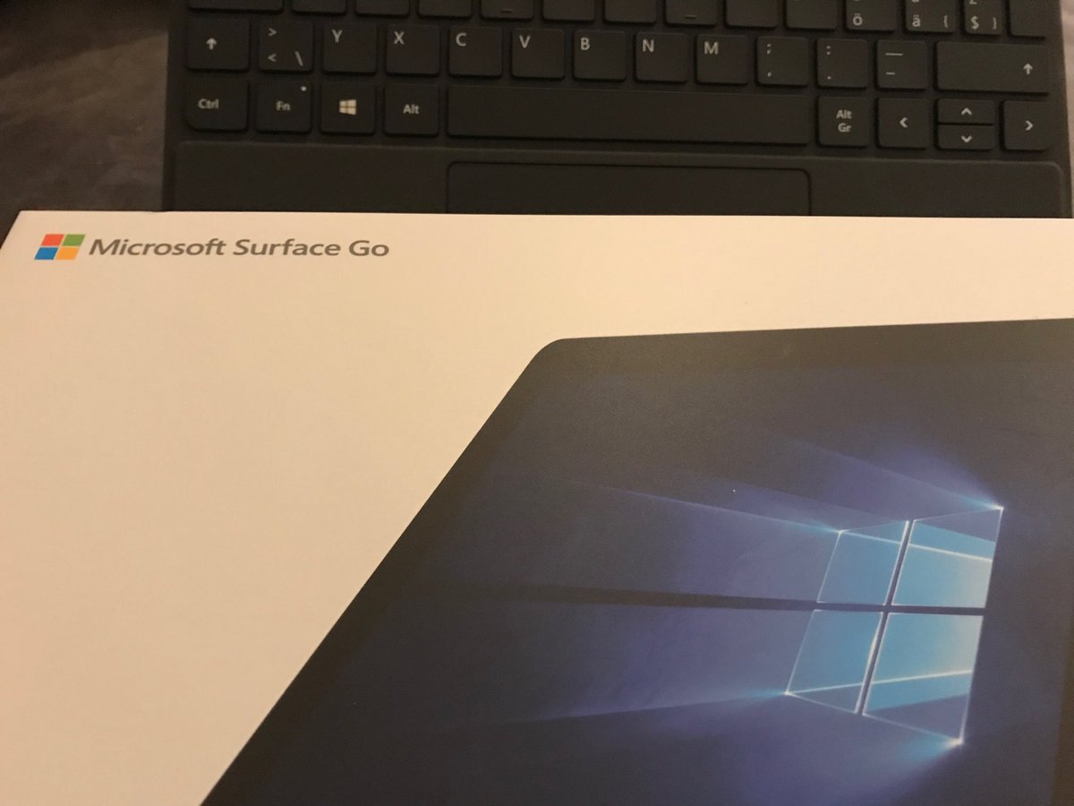 aluech's tweet image. Bin am Testen! Fazit bis jetzt: wunderbar handlich! #MIEExpert #SurfaceGo #PilSchweiz #SurfaceEdu