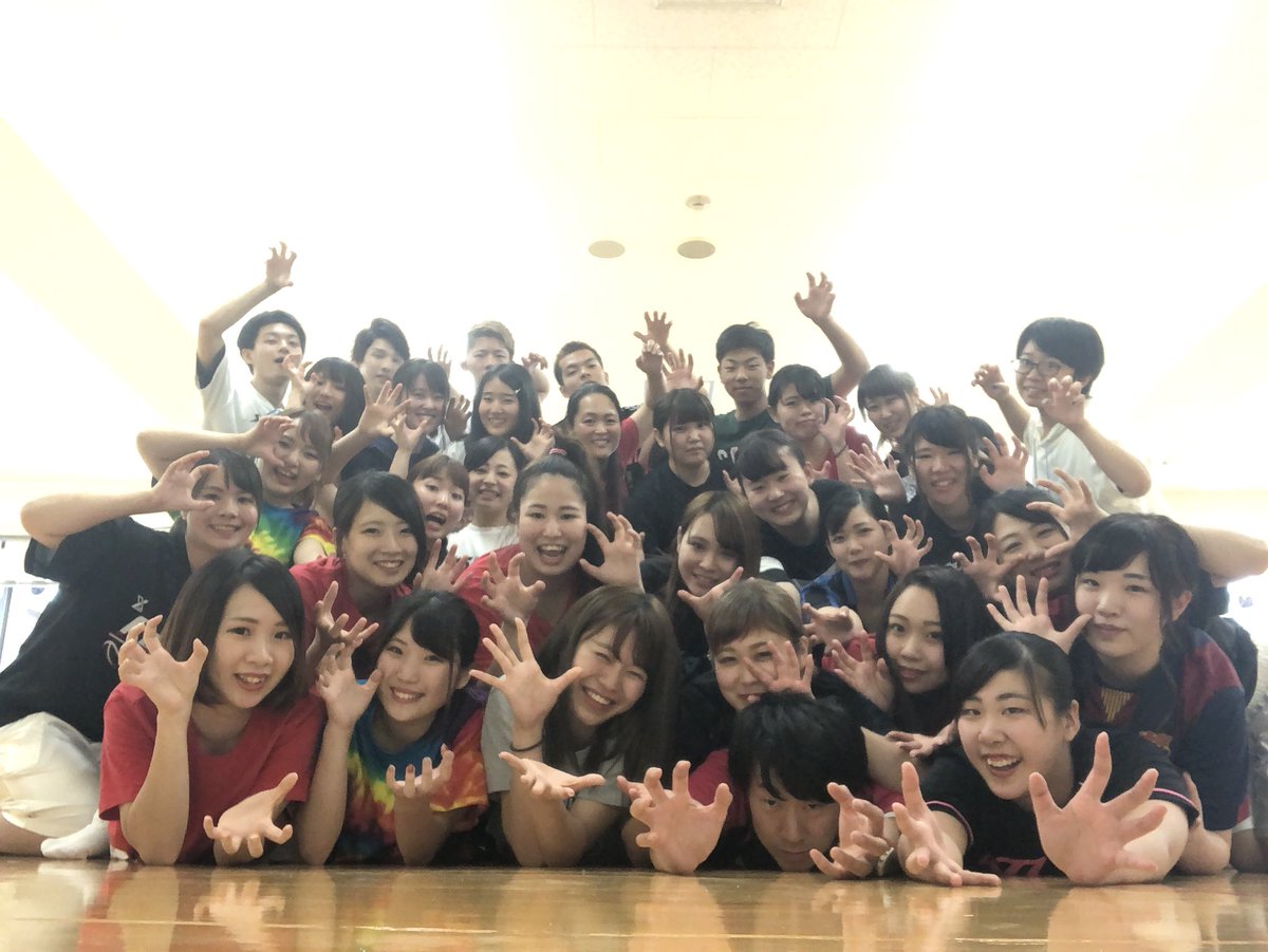 redwolf_C's tweet photo. 今日は赤団こども校の2年生KM2Cを紹介します🌟🌟🌟
KM2Cはとにかく元気で笑顔が溢れるクラスです😘😘
写真を撮るときは是非紅狼ポーズやってみてください!!!
#仙台こども専門学校 #三幸フェスティバル #三幸学園 #赤団 #紅狼 #km2c https://t.co/ggej6xscmD