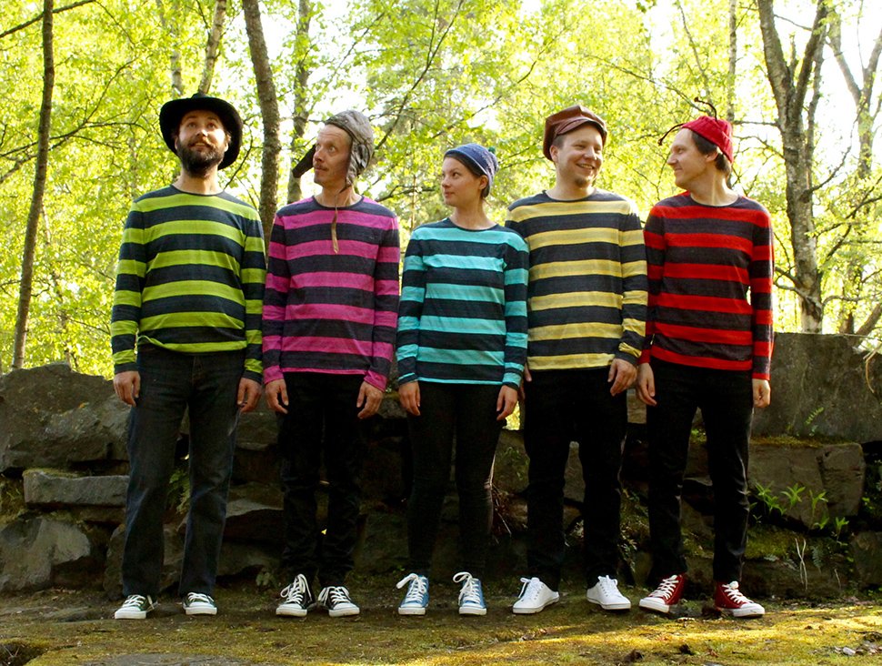 Tänään mennään naapuriin juhlimaan!
Stoan Taiteiden yö &amp; Lasten Runokuu Myllypuron liikuntapuistossa klo 16-19
#helsinginjuhlaviikot #myhelsinki #taiteidenyö #itä #itähelsinki #vauvastavaariin #koeitä #kulttuuri #paistikka #runokuu #lastenrunokuu #fasokan #apoapponen