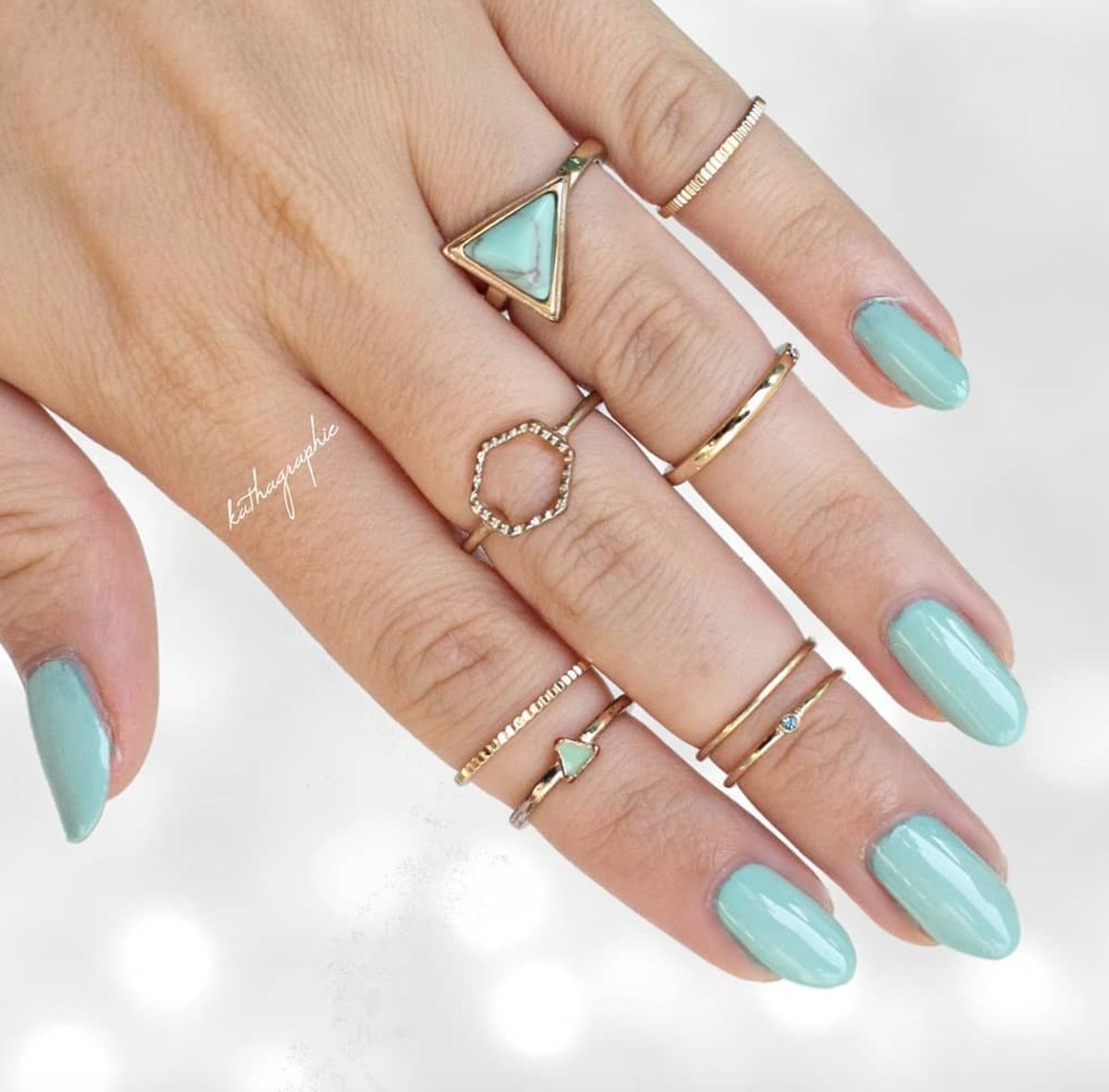 essie's tweet photo. when your bling matches your #mintcandyapple mani...  loving this classic shade on @kathagraphie. https://t.co/BAAG58fCAT